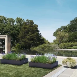 Fioriera Bassa PLANTER EDGE in Metallo colore Antracite 150x100x25 cm-Herstera Clearance