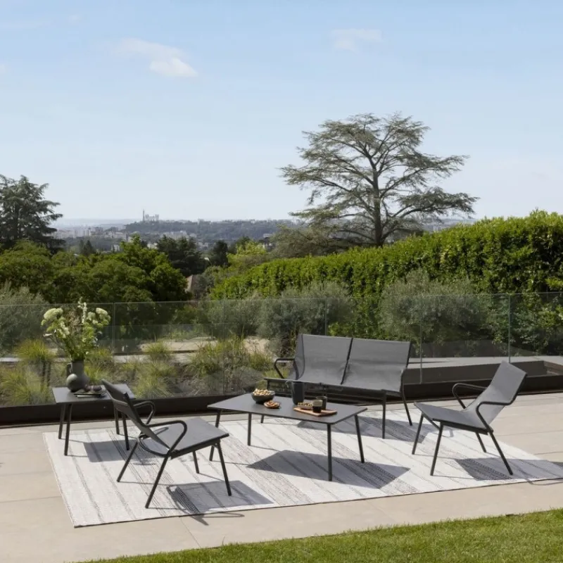 Poltrona Bassa imbottita VENCE LFM5274 Obsidian/Titane-LaFuma